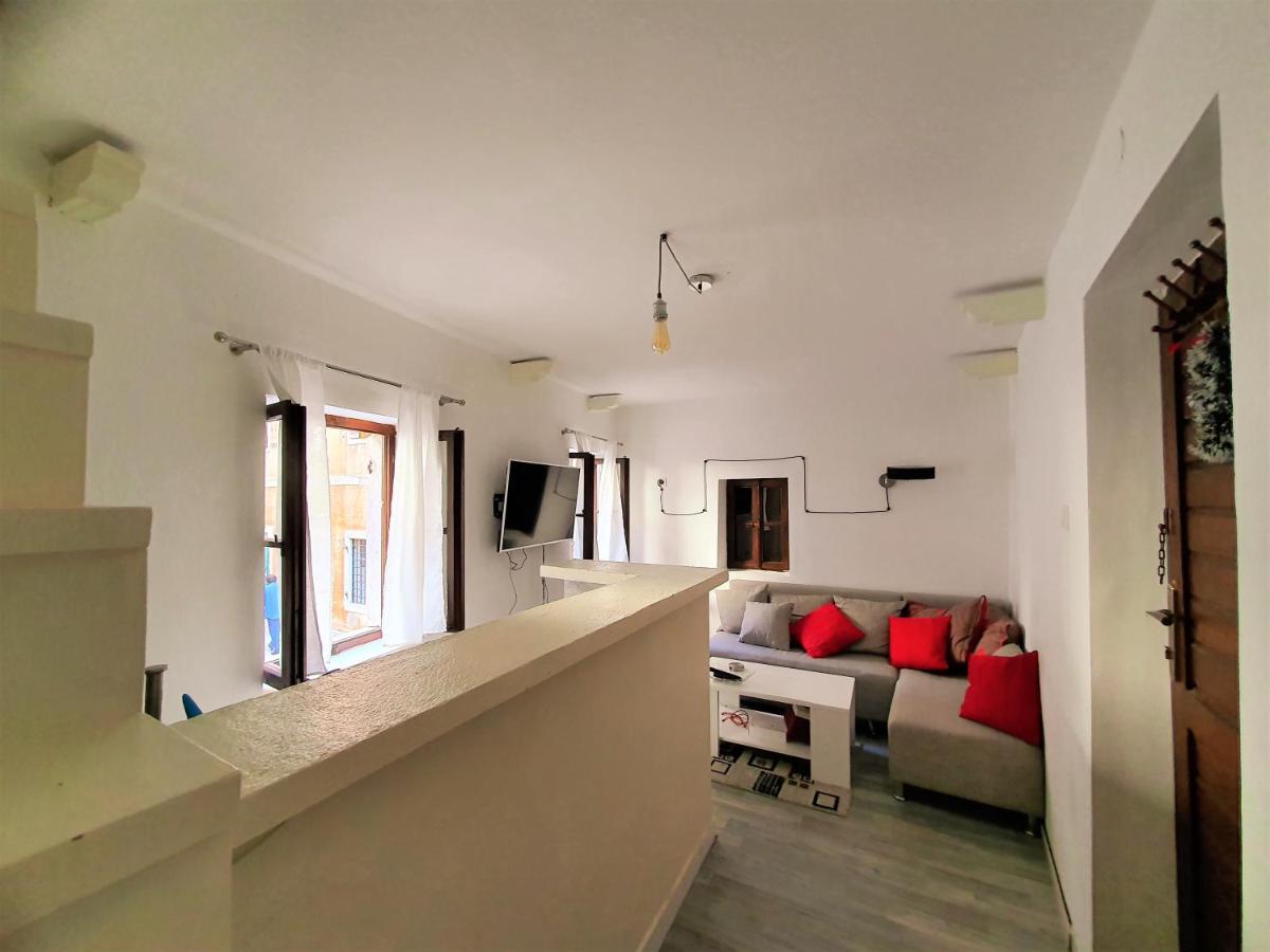St.Tripun Apartment Котор Экстерьер фото