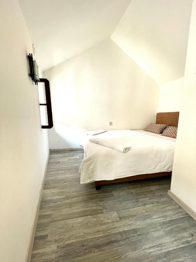 St.Tripun Apartment Котор Экстерьер фото